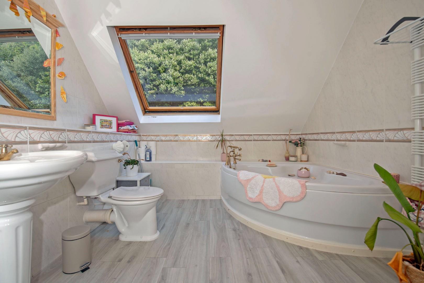 Langland Bay Road, Langland, Swansea, SA3 4QZ